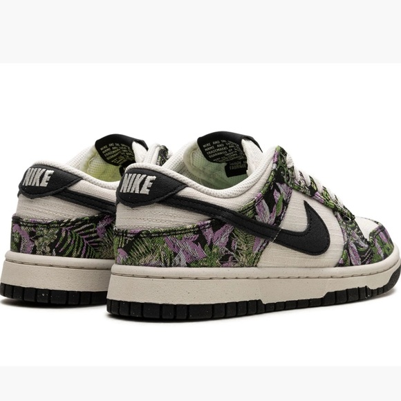 **NWT****NIKE•DUNK LOW WOMENS SIZE 10 ••"FLORAL TAPESTRY++*** - Picture 3 of 12